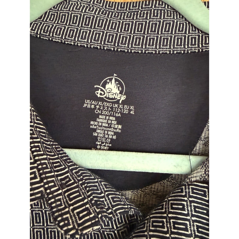 Disney Parks Men's Navy And White Short Sleeve Polo Shirt Sz XL Lightweight NWT - Picture 3 of 4